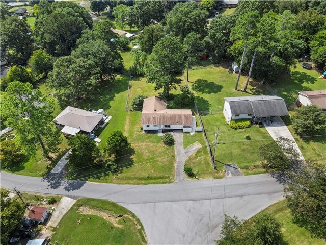 16 Barnesdale NE Way, Rome, GA 30161