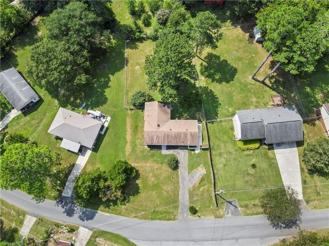 16 Barnesdale NE Way, Rome, GA 30161