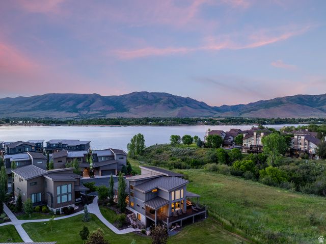 6389 E 820 S, Huntsville, UT 84317