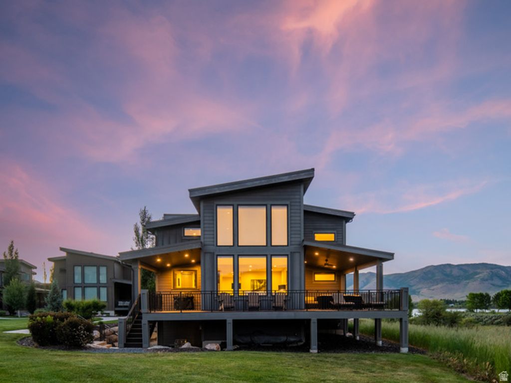 6389 E 820 S, Huntsville, UT 84317