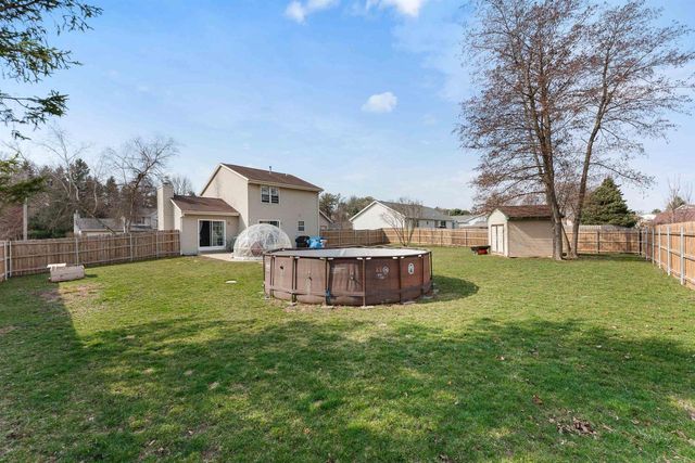 1320 Montclair Place, Fort Atkinson, WI 53538