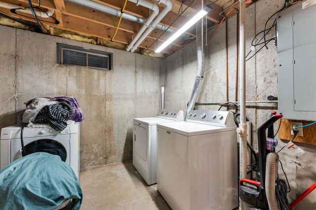 1320 Montclair Place, Fort Atkinson, WI 53538