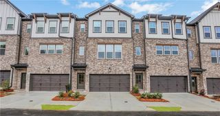 324 Sunset Hollow Street 23, Sugar Hill, GA 30518