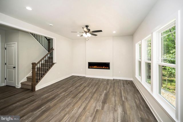 10602 GREENWOOD DR, Spotsylvania, VA 22553