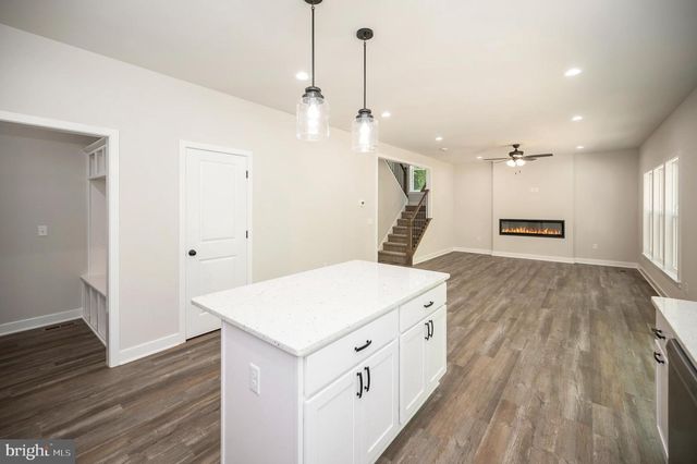 10602 GREENWOOD DR, Spotsylvania, VA 22553