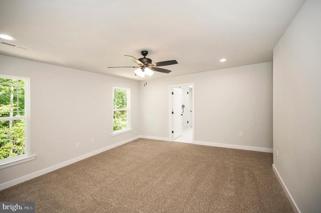 10602 GREENWOOD DR, Spotsylvania, VA 22553