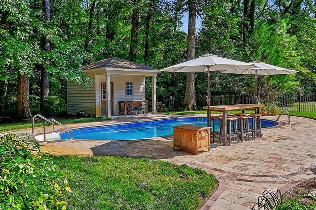 908 Kings XRS, Virginia Beach, VA 23452