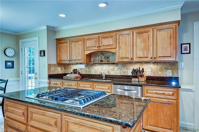 908 Kings XRS, Virginia Beach, VA 23452