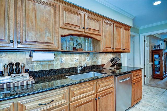 908 Kings XRS, Virginia Beach, VA 23452