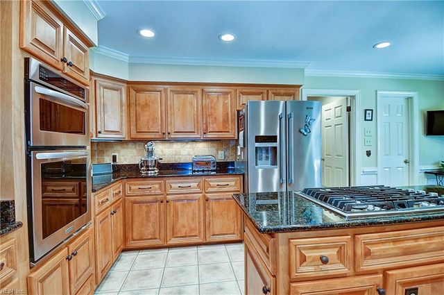 908 Kings XRS, Virginia Beach, VA 23452