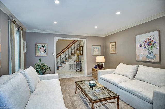 908 Kings XRS, Virginia Beach, VA 23452
