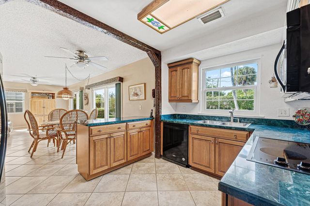 3643 Avenue Montresor, Delray Beach, FL 33445