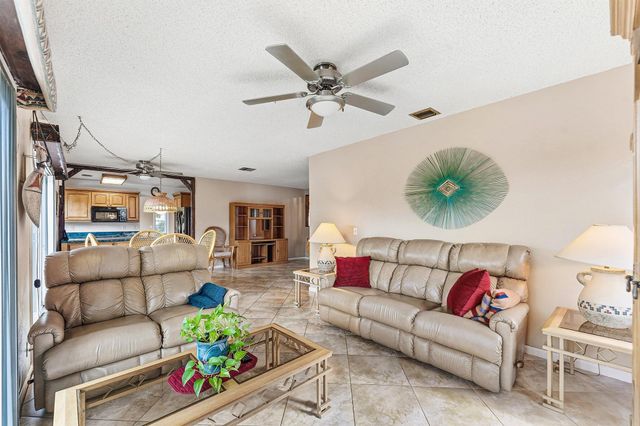 3643 Avenue Montresor, Delray Beach, FL 33445