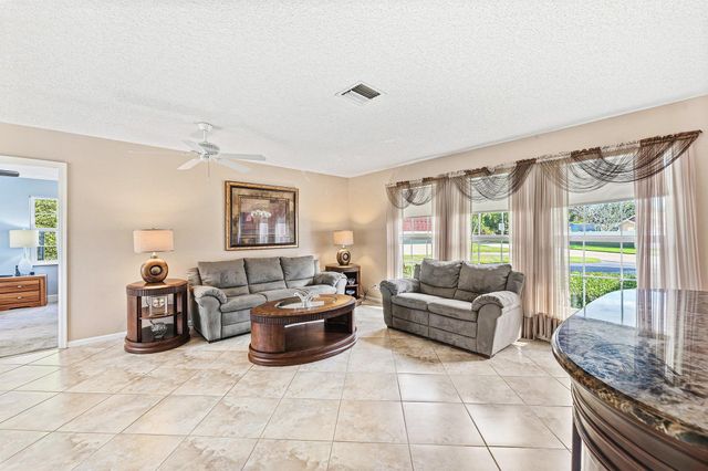 3643 Avenue Montresor, Delray Beach, FL 33445