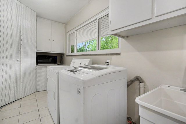 20761 W 13 Mile Road, Beverly Hills Vllg, MI 48025