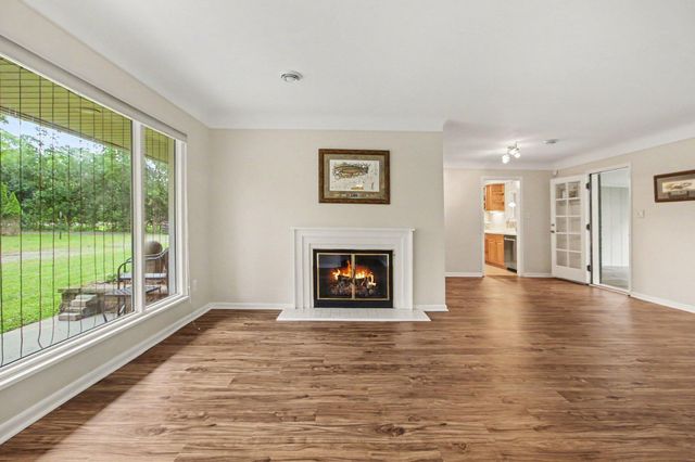 20761 W 13 Mile Road, Beverly Hills Vllg, MI 48025