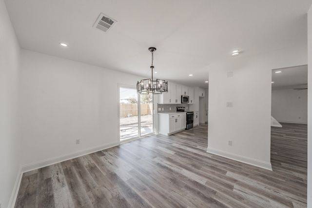 207 N Hickory Street, Venus, TX 76084