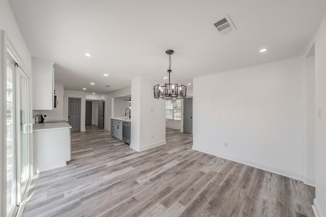 207 N Hickory Street, Venus, TX 76084