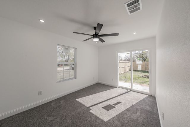 207 N Hickory Street, Venus, TX 76084