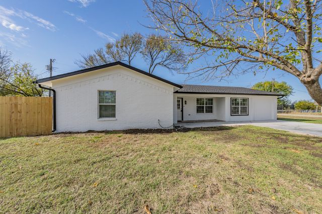 207 N Hickory Street, Venus, TX 76084