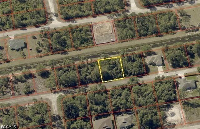 1226 Howell ST E, Lehigh Acres, FL 33974
