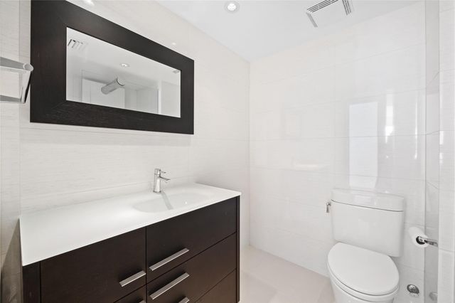 3800 Galt Ocean Drive 1410, Fort Lauderdale, FL 33308