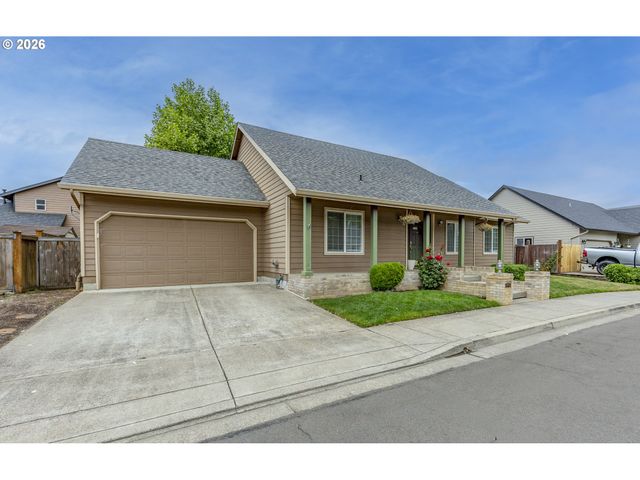 6876 SIMEON Dr, Springfield, OR 97478