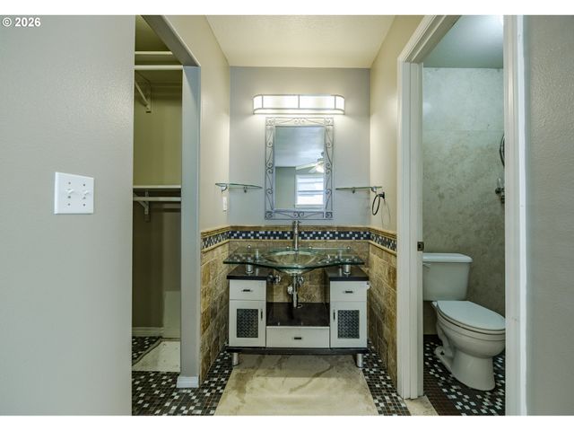 6876 SIMEON Dr, Springfield, OR 97478