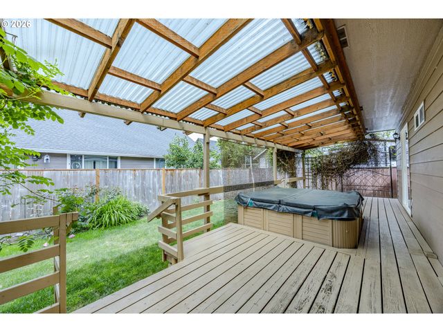 6876 SIMEON Dr, Springfield, OR 97478