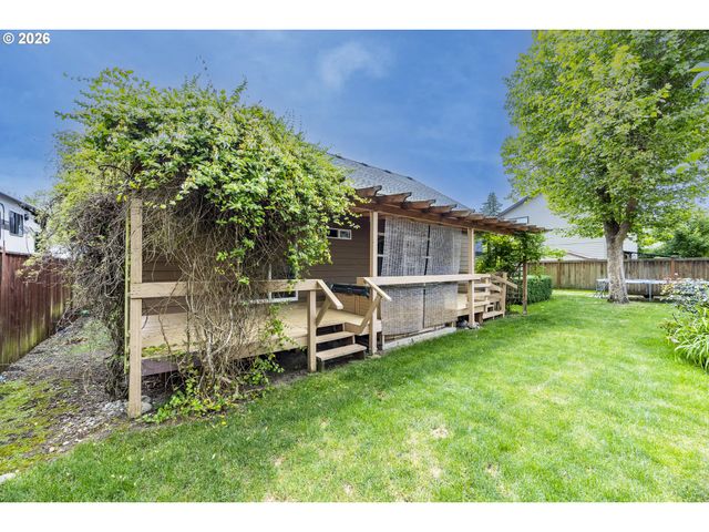 6876 SIMEON Dr, Springfield, OR 97478