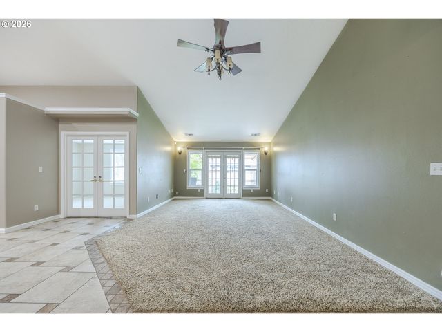 6876 SIMEON Dr, Springfield, OR 97478