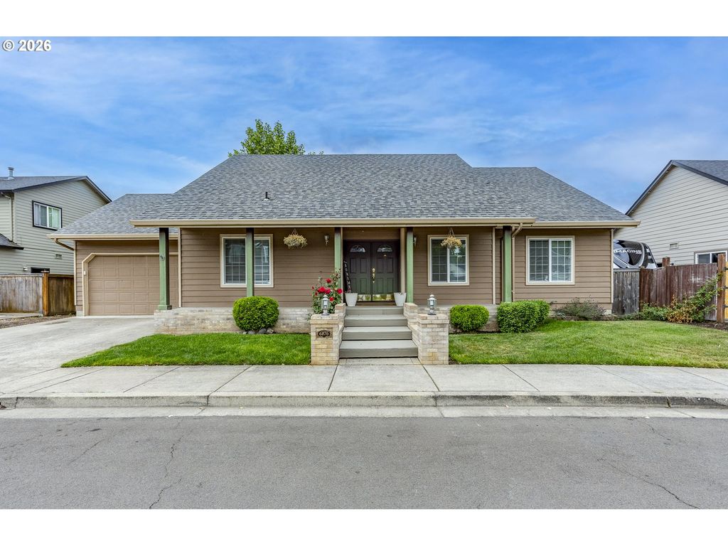 6876 SIMEON Dr, Springfield, OR 97478