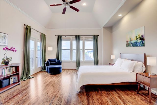 1348 W 25th Street, Houston, TX 77008