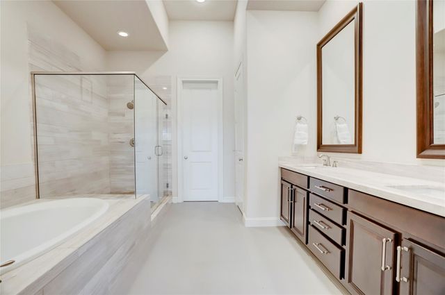 1348 W 25th Street, Houston, TX 77008