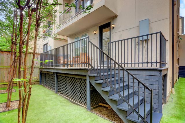 1348 W 25th Street, Houston, TX 77008