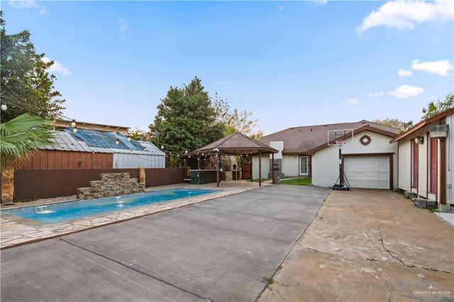 415 S Eighth Street, Hidalgo, TX 78557