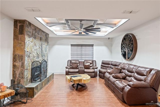 415 S Eighth Street, Hidalgo, TX 78557