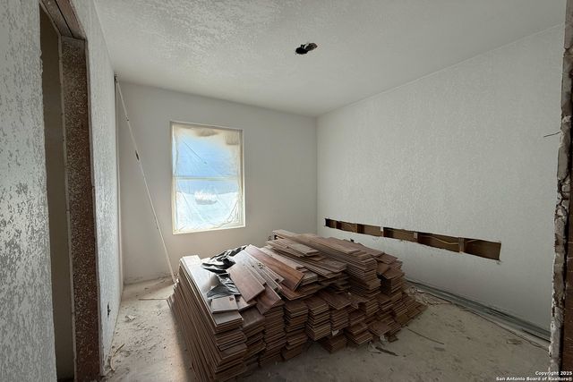 827 Clower, San Antonio, TX 78212