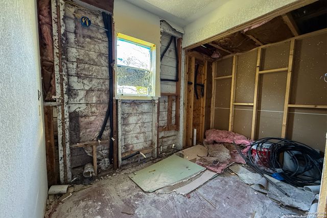 827 Clower, San Antonio, TX 78212