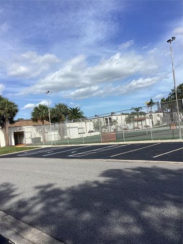 7701 STARKEY ROAD 704, Seminole, FL 33777