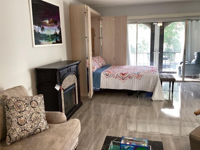 7701 STARKEY ROAD 704, Seminole, FL 33777