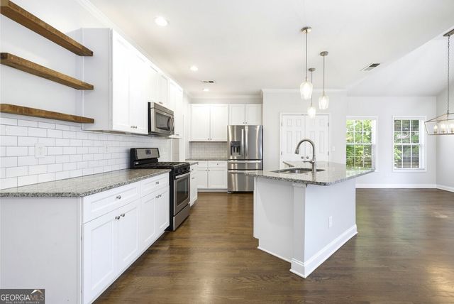 4394 Mill Water Crossing, Douglasville, GA 30135