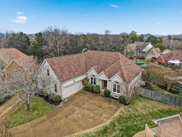 132 Windchase Run, Hermitage, TN 37076