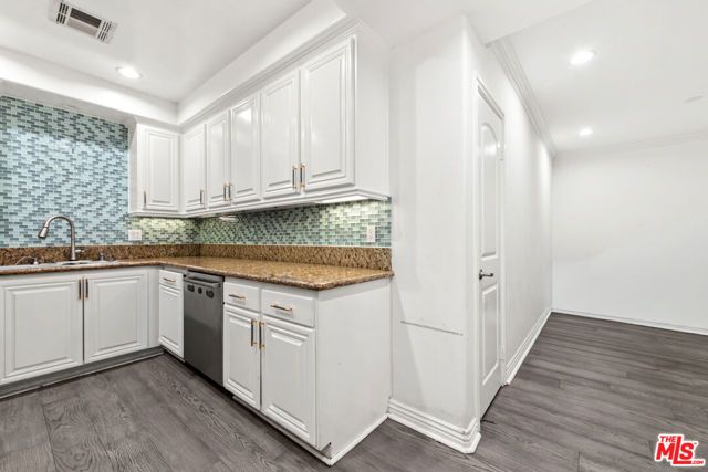 8541 Alcott Street 101, Los Angeles, CA 90035