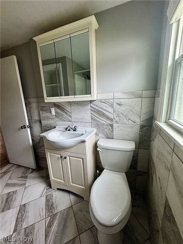 2173 Clearview Drive, Warren, OH 44483