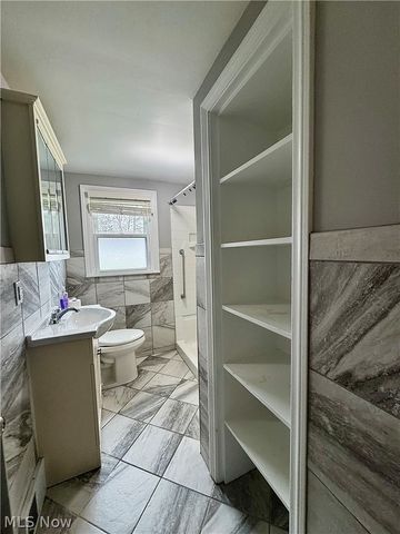 2173 Clearview Drive, Warren, OH 44483