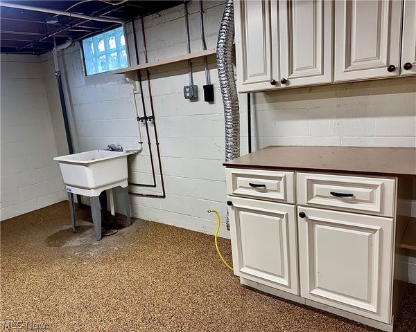 2173 Clearview Drive, Warren, OH 44483