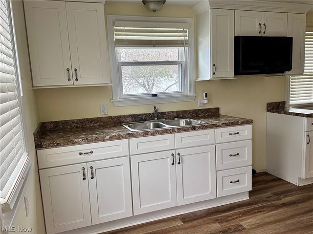 2173 Clearview Drive, Warren, OH 44483