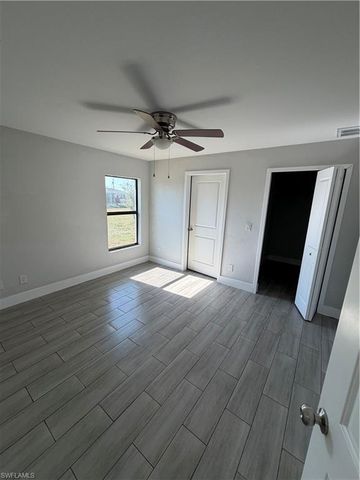 2601 43rd ST SW, Lehigh Acres, FL 33976