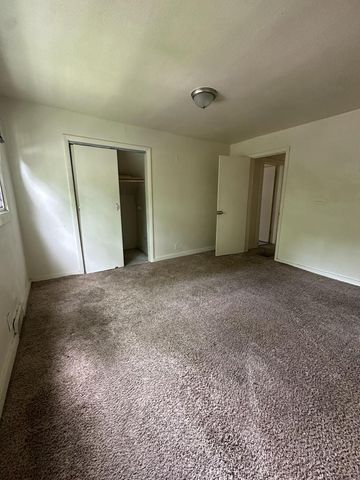 5037 N 32nd STREET, Milwaukee, WI 53209